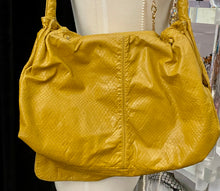 Load image into Gallery viewer, Vintage Double Flap Embossed Leather Purse