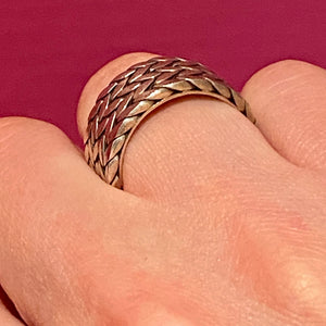SS Knotted Look Heavy Ring