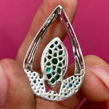 Load image into Gallery viewer, SS Caribbean Quartz Slide Pendant
