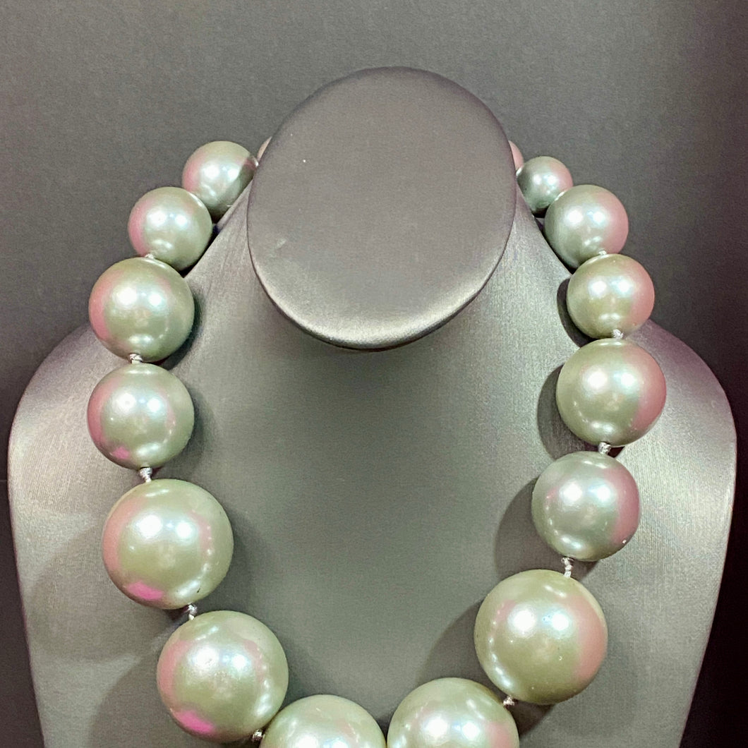 Dawn's BR Huge Faux Pearl Necklace