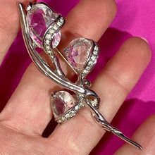 Load image into Gallery viewer, Older Trifari? Rhodium Plated Pin
