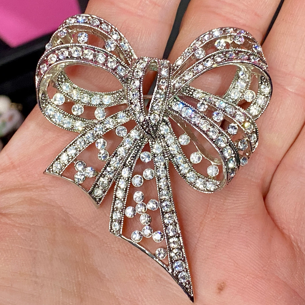 New In Box Joan Rivers Crystal Pin Antique Reproduction