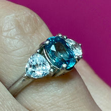 Load image into Gallery viewer, SS Blue Topaz Large Spinel Ring
