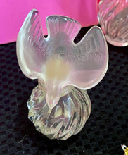 Load image into Gallery viewer, 1950&#39;s Lalique For Nina Ricci Perfume Bottle
