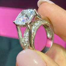 Load image into Gallery viewer, Sterling CZ High End Bridge Ring
