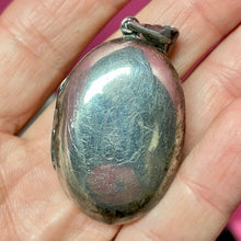 Load image into Gallery viewer, Inscribed SS Locket
