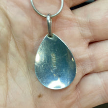 Load image into Gallery viewer, SS Inlaid Pendant &amp; Chain
