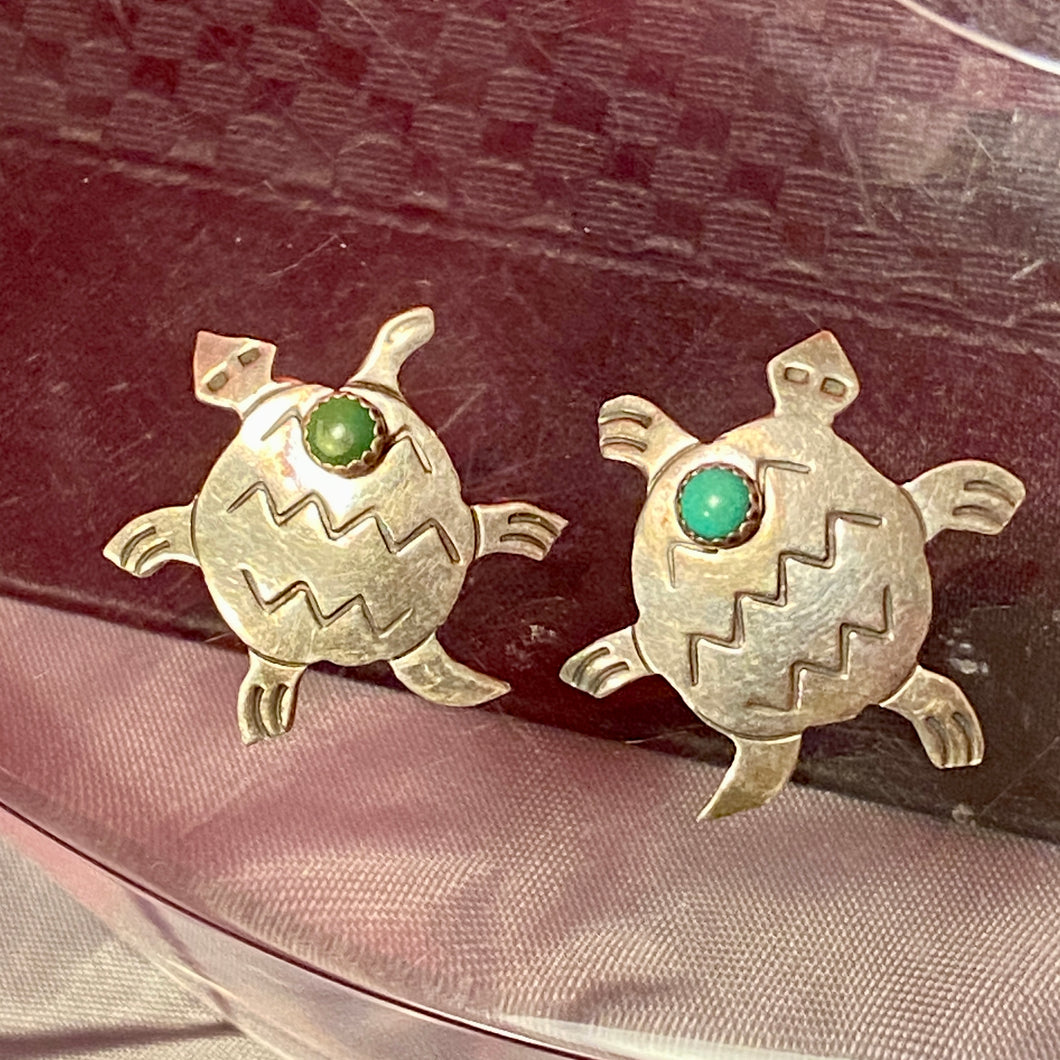 SS Turquoise Turtle Earrings