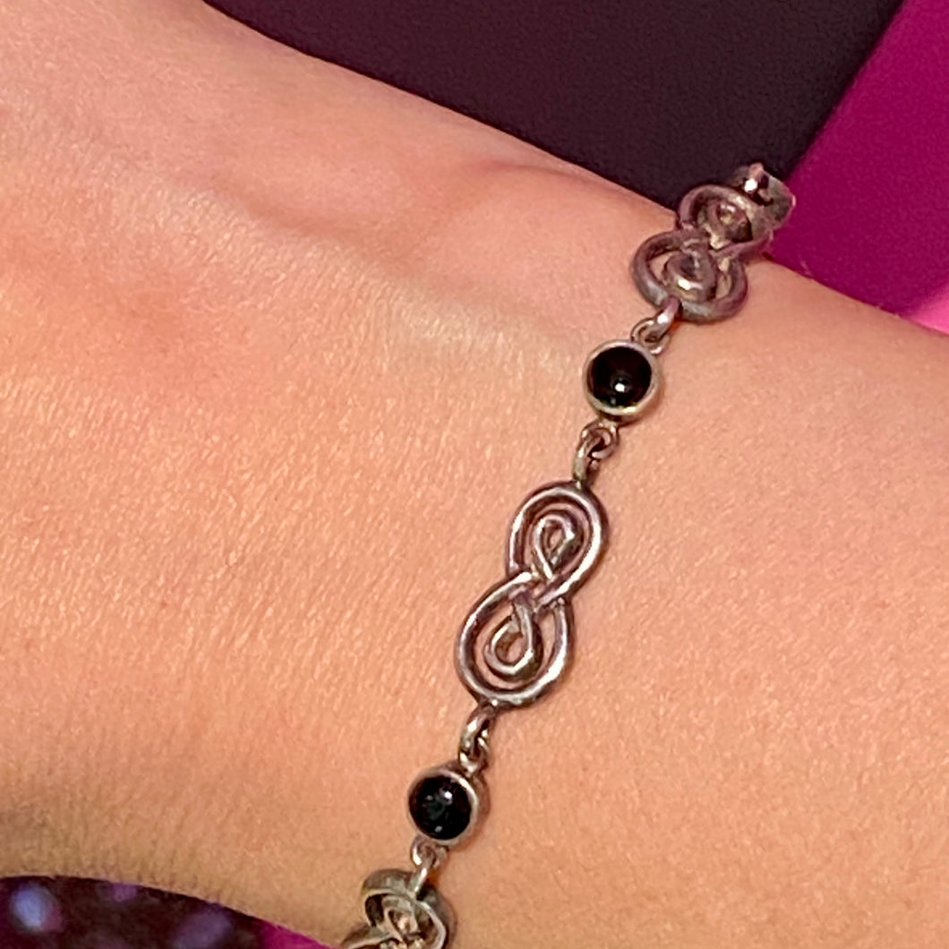 SS Onyx Unique Heavy Link Bracelet